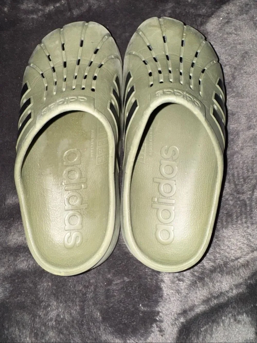 NWOT Adidas Adillette Clog size 5
